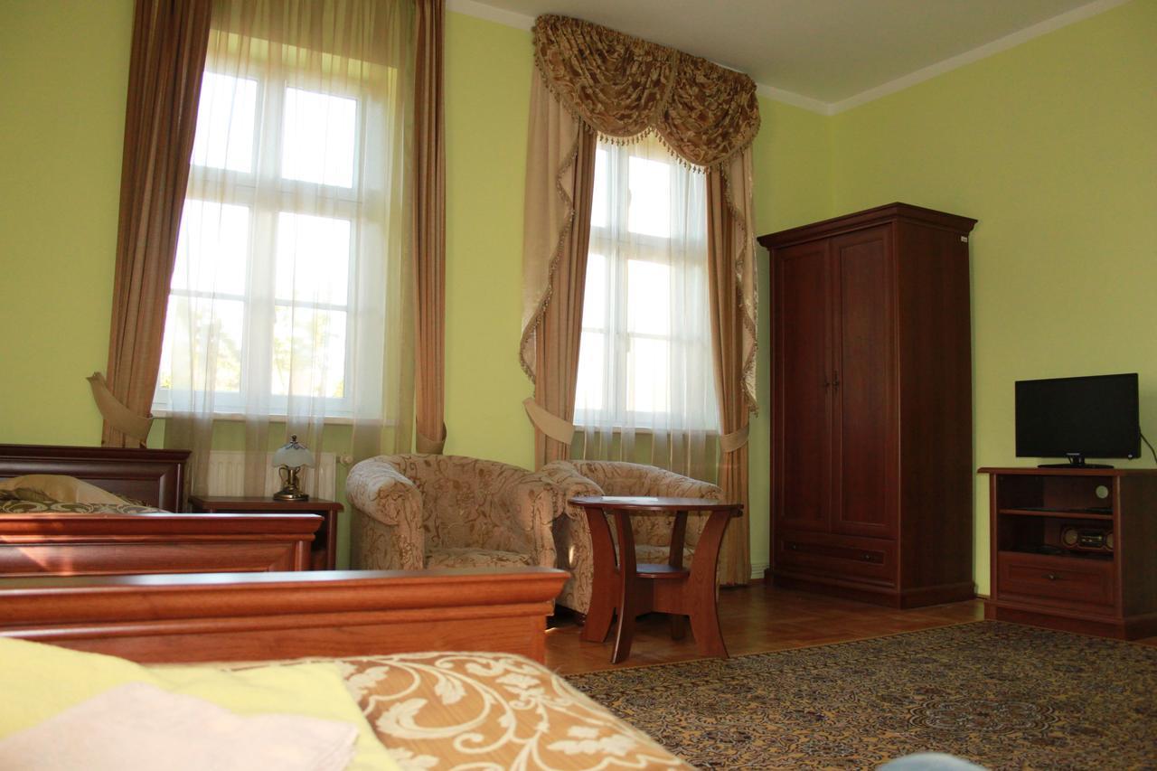 Palac W Nosowie Nosowo Exteriér fotografie