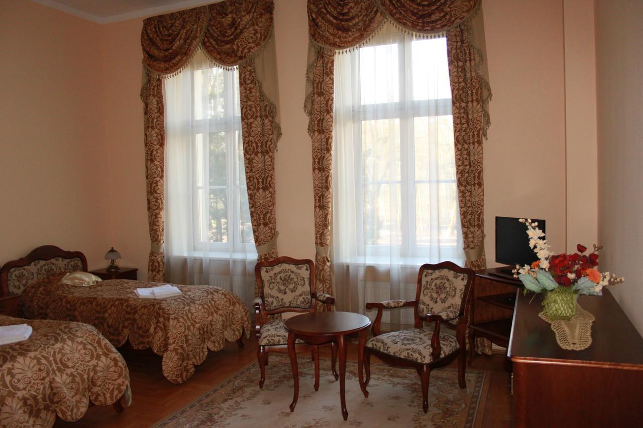 Palac W Nosowie Nosowo Exteriér fotografie